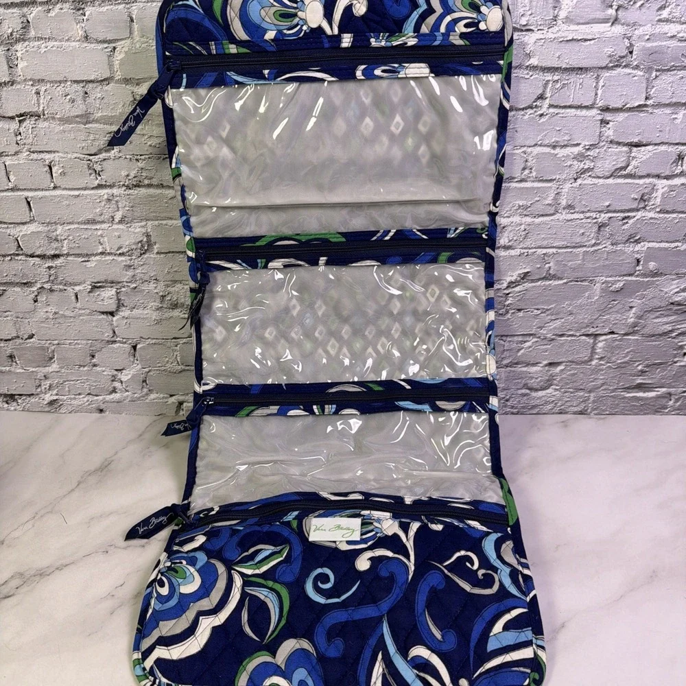 Vera Bradley Hanging Makeup Organizer Multicolor Paisley, Zipper, Handle
